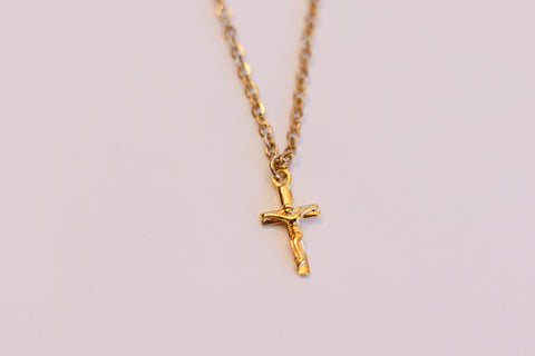 Necklace - Dainty Crucifix
