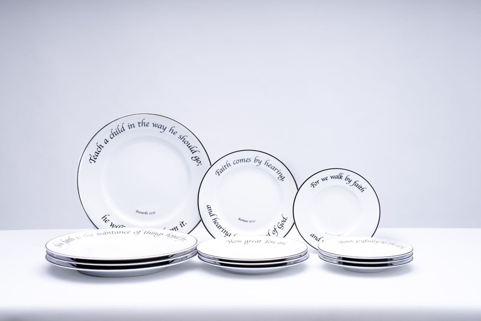 Daily Bread 12-Piece Dinnerware Case