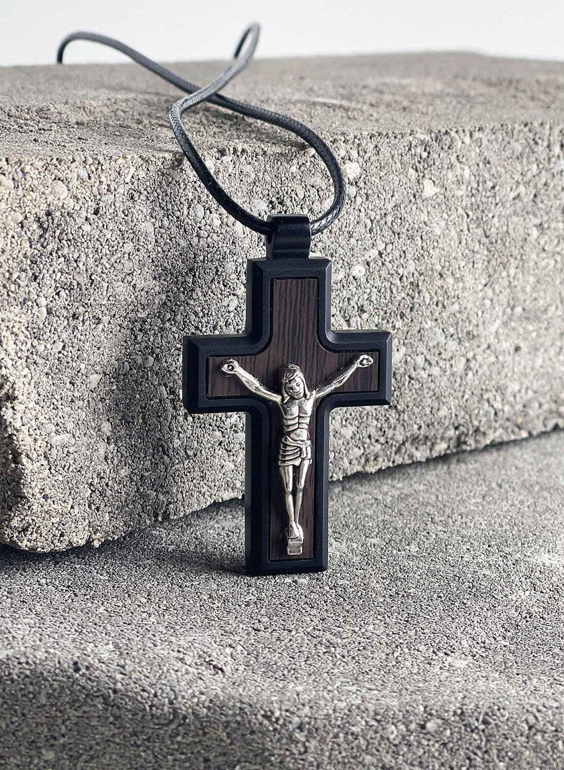 Eternize Crucifix