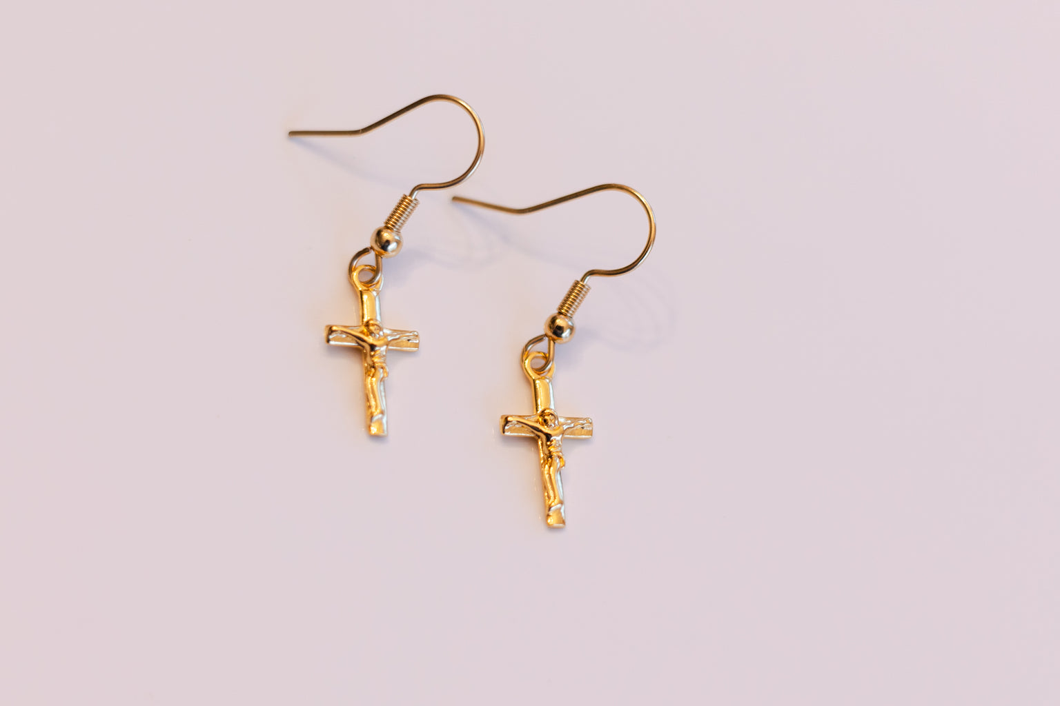 Dainty Crucifix