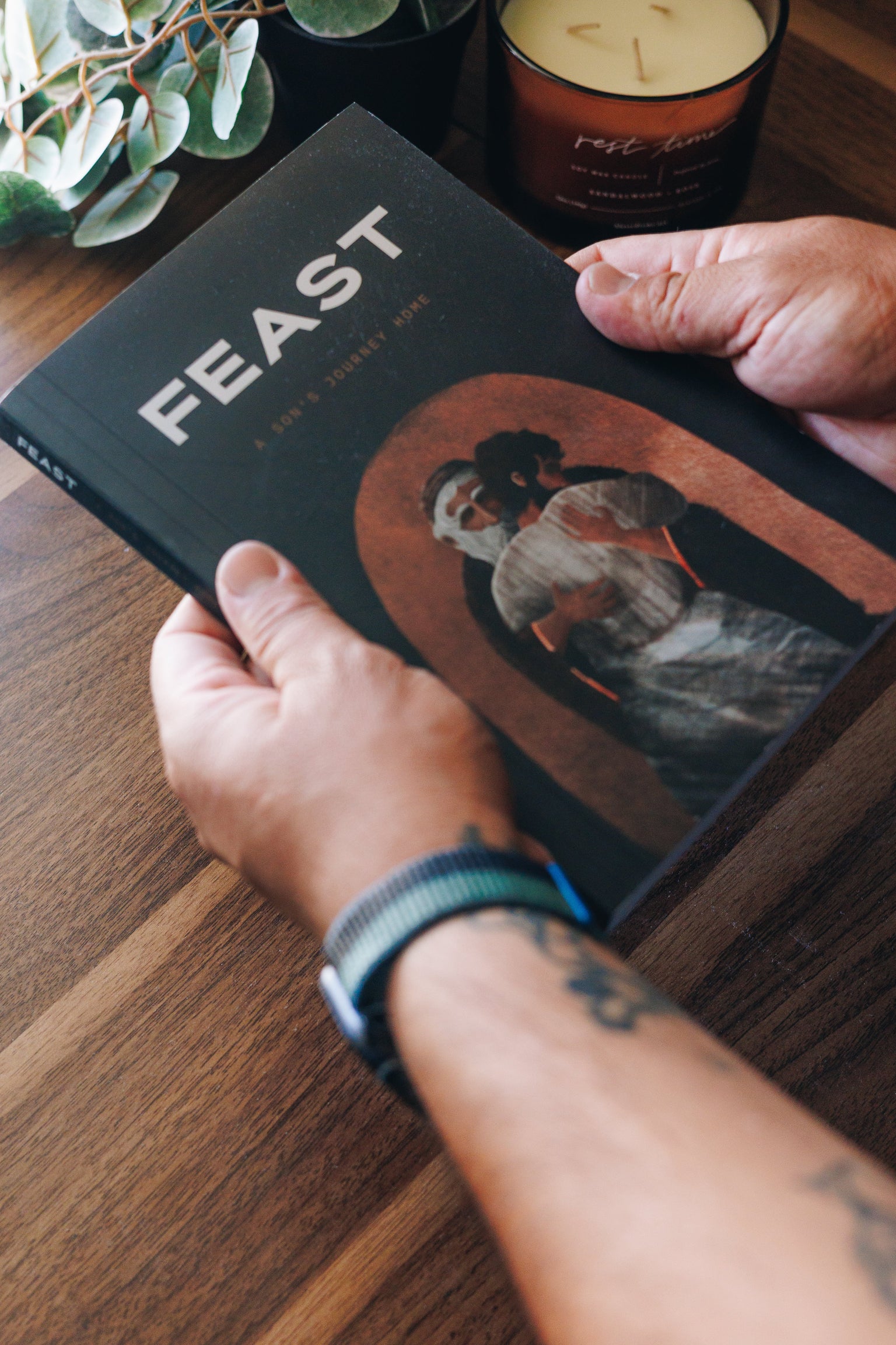 Feast: A Men's Devotional for Advent