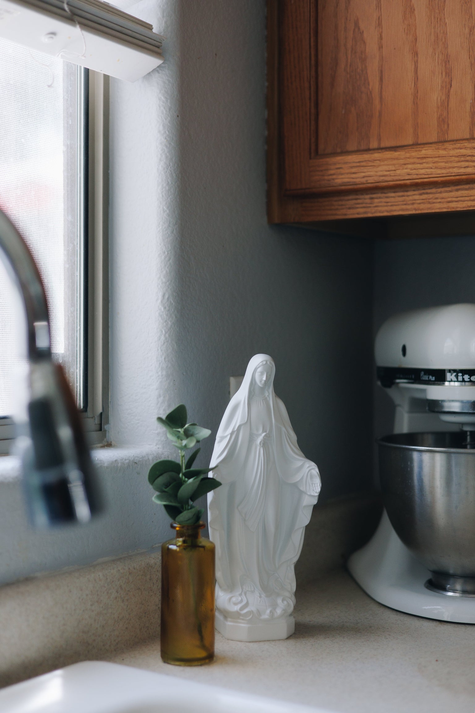 Mary Statue – 12” Resin Virgin Mary Catholic Home Decor