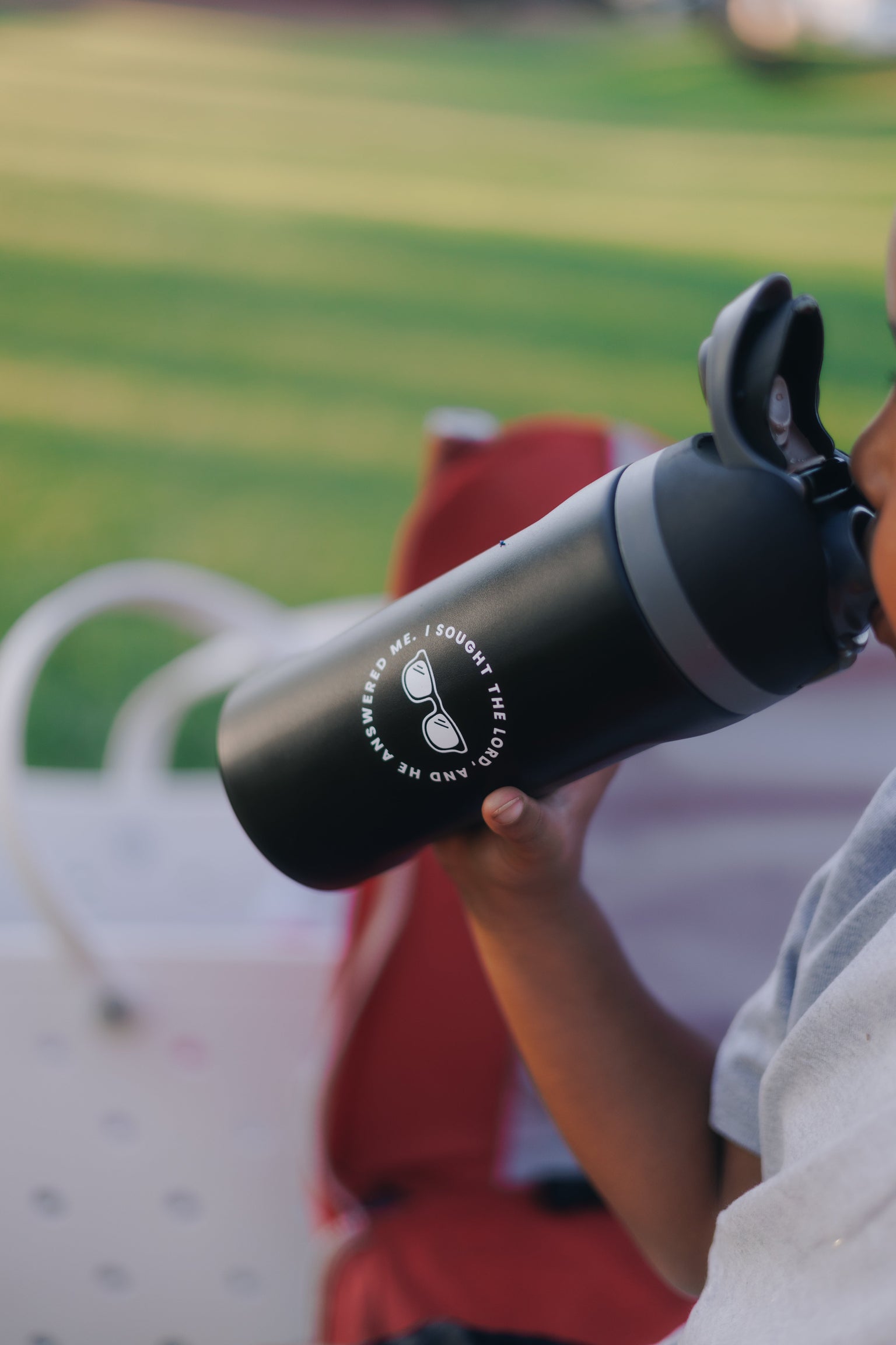 I Sought the Lord Black Kids Water Bottle