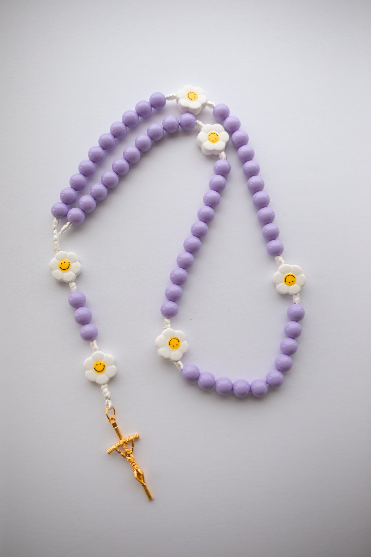 Daisy Smiley Face Children's Rosary